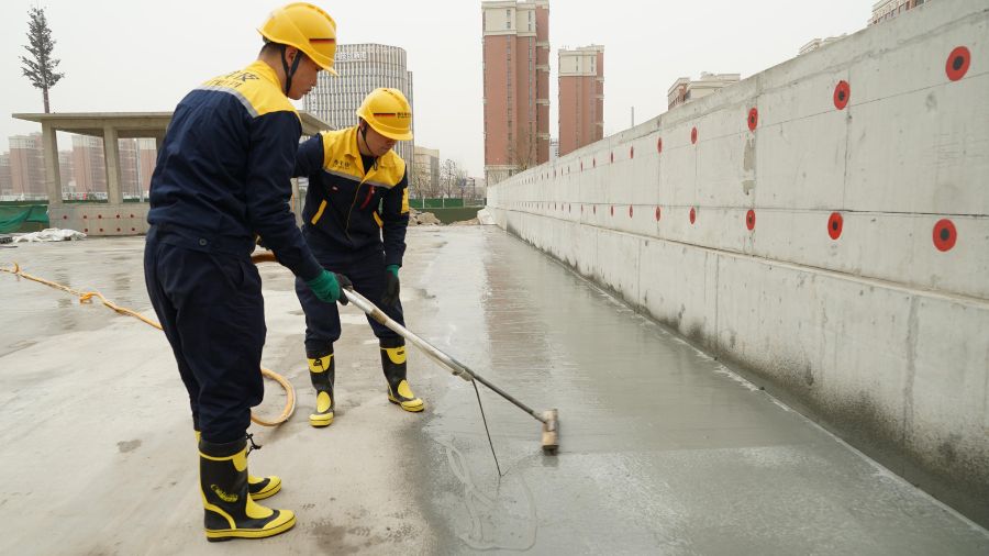 Residential roof coating service improving energy efficiency